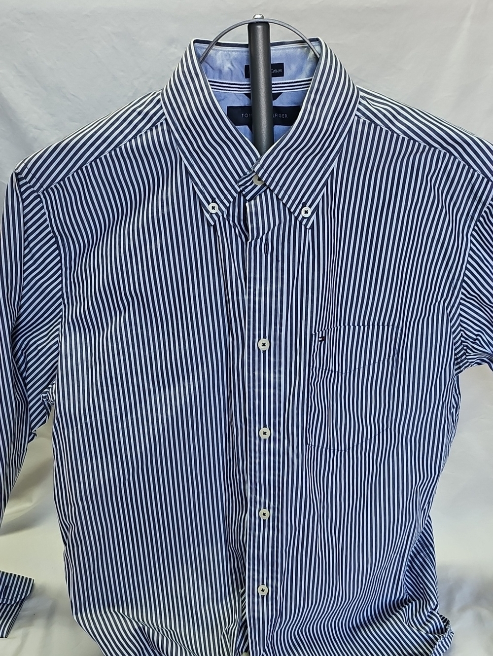 Tommy Hilfiger Men’s Navy & White Vertical Stripe Button-Down Long Sleve Shirt